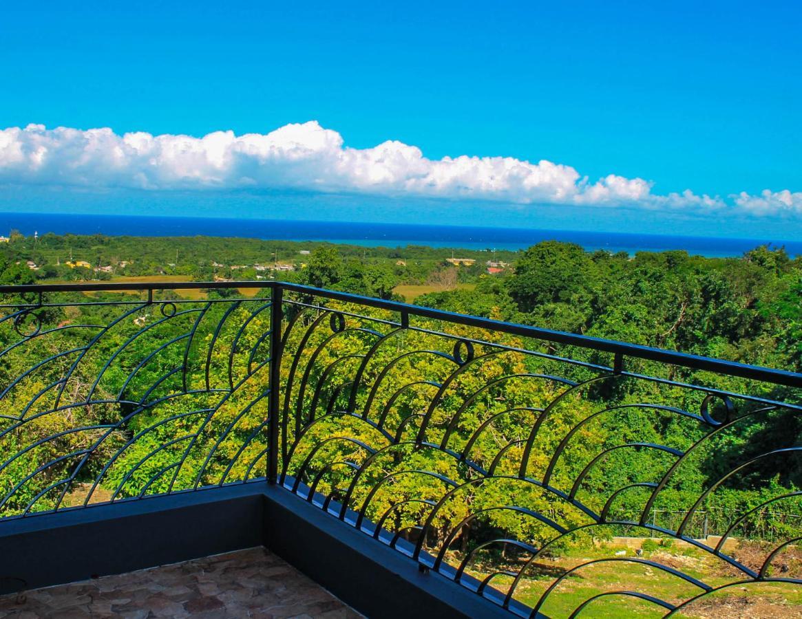 Runaway To Tranquility, Overlooking The Bay Runaway Bay Extérieur photo