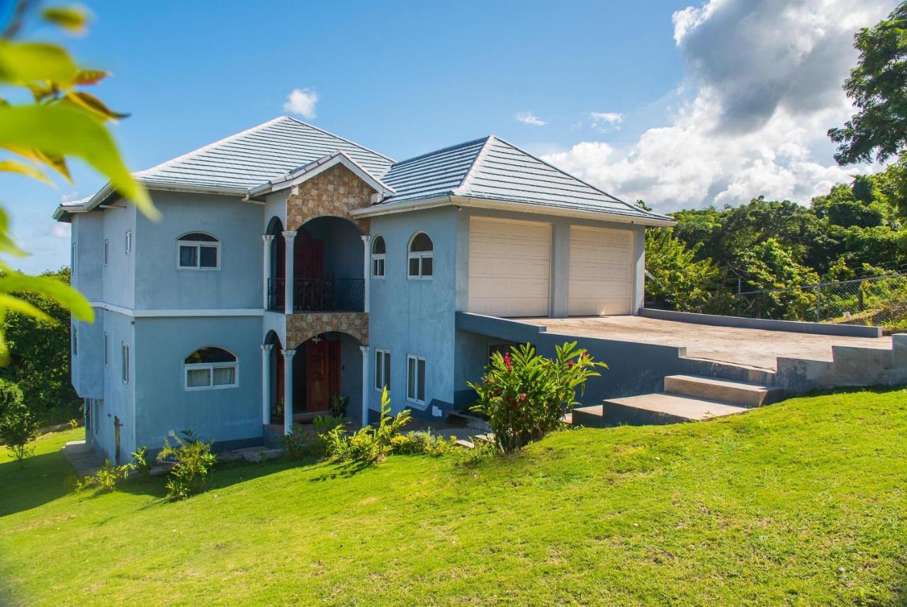 Runaway To Tranquility, Overlooking The Bay Runaway Bay Extérieur photo